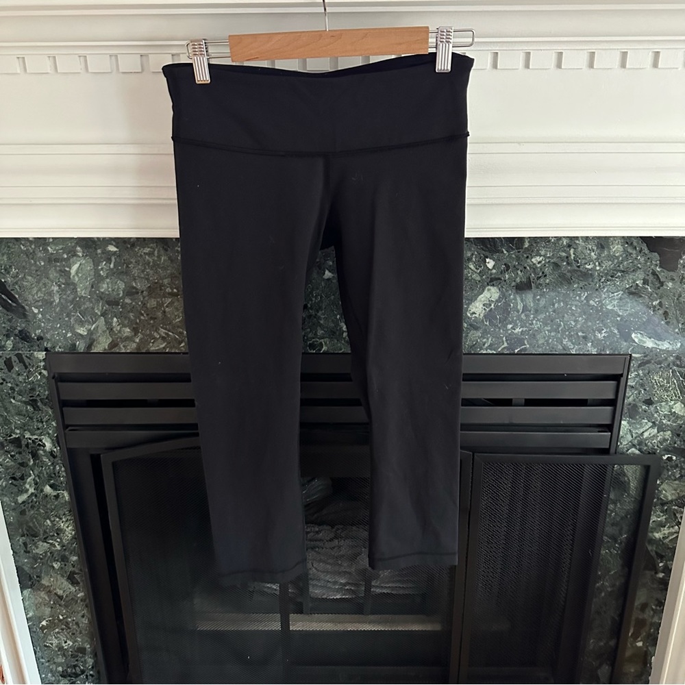 Lululemon Wunder Under Crop Black, size 8